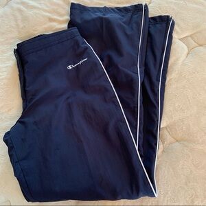 CHAMPION lined women’s pants size medium